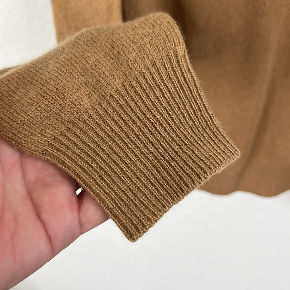 J Crew Italian Cashmere V Neck Sweater - Picture 2 of 5